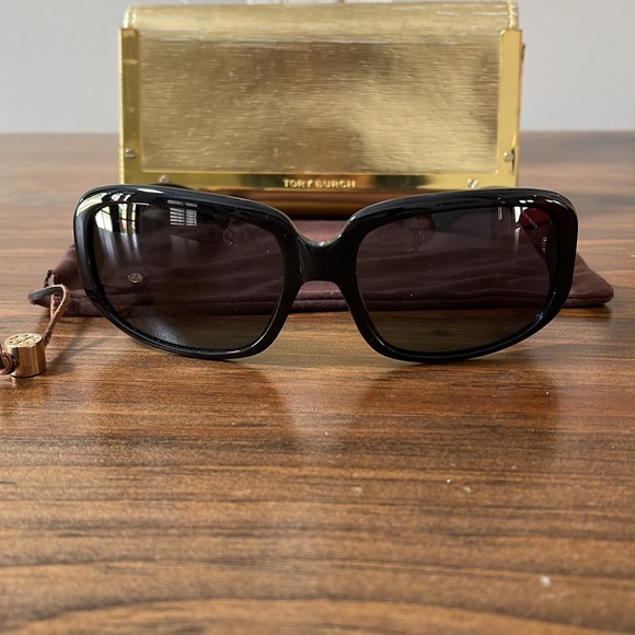 EUC Tory Burch Sunglasses - Black main image 5
